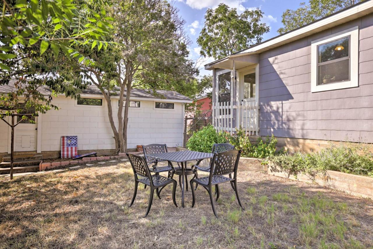 Fredericksburg Cottage With Grill - Walk To Main St! 외부 사진
